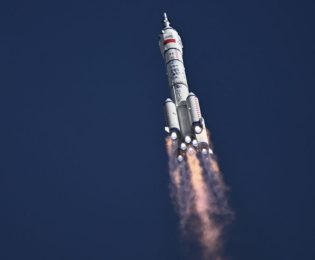 گزارش موشک: خطاهای Redeshare ؛ چین خدمه بعدی Tiangong را راه اندازی می کند