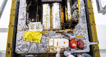 فضاپیمای روان ناسا در راه رسیدن به یک سیارک فلزی به یک دست انداز سرعت برخورد می کند