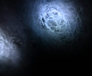 تلسکوپ سه شنبه: پس از فضاپیما ، یک فضانورد به رعد و برق اعتصاب می کند